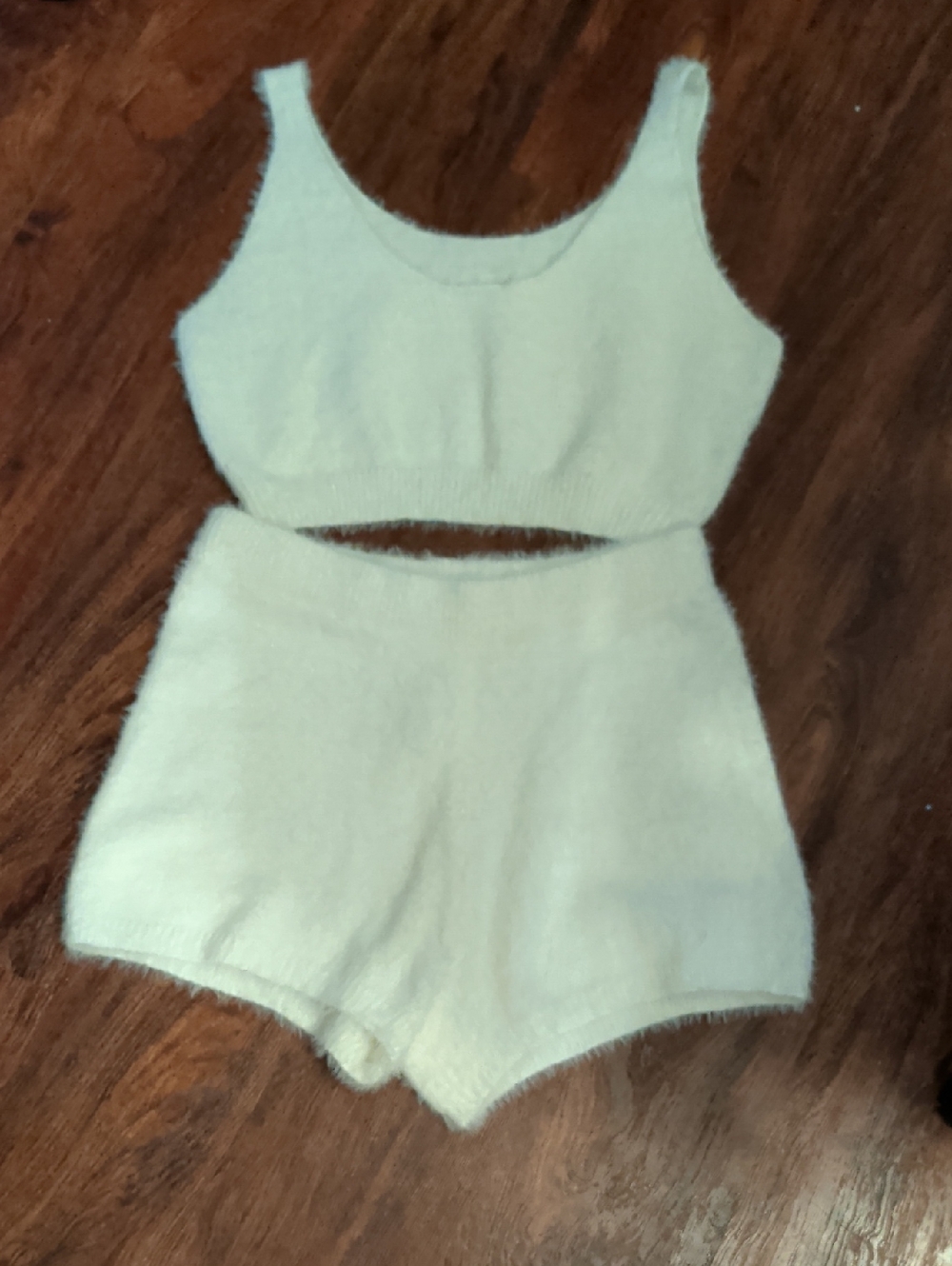 L'ATISTE Top And Bottoms Set